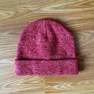 Red and white speckled Old Navy Toque